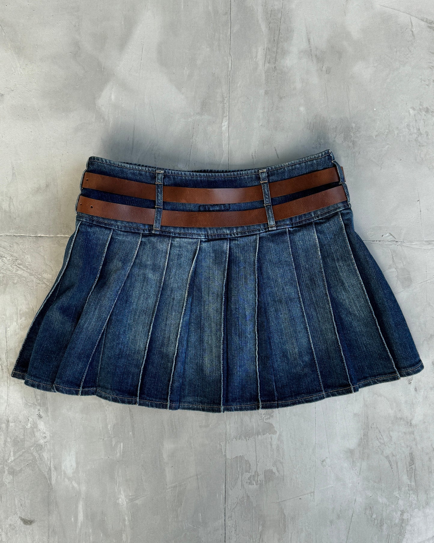 BURBERRY WRAP DOUBLE BELT PLEATED DENIM SKIRT - S/M | S/M, Blue