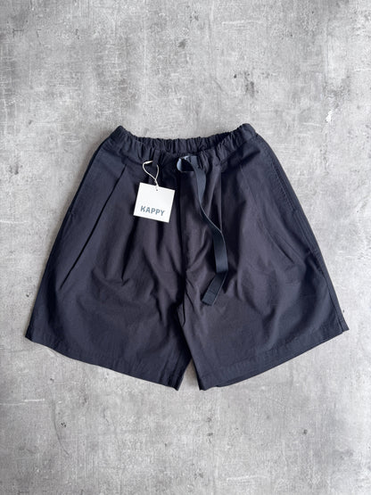Kappy Korea Two Tuck Pleated Wide Half Pants - Black | ONE SIZE, Black