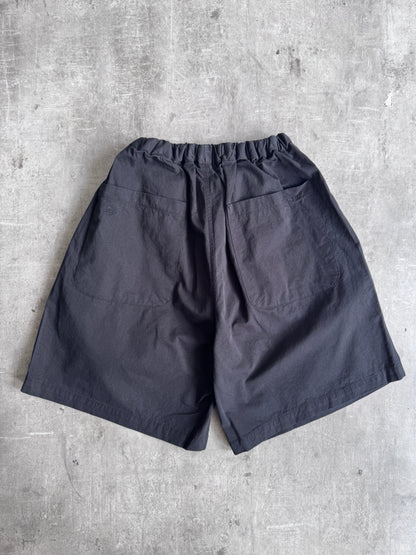 Kappy Korea Two Tuck Pleated Wide Half Pants - Black | ONE SIZE, Black