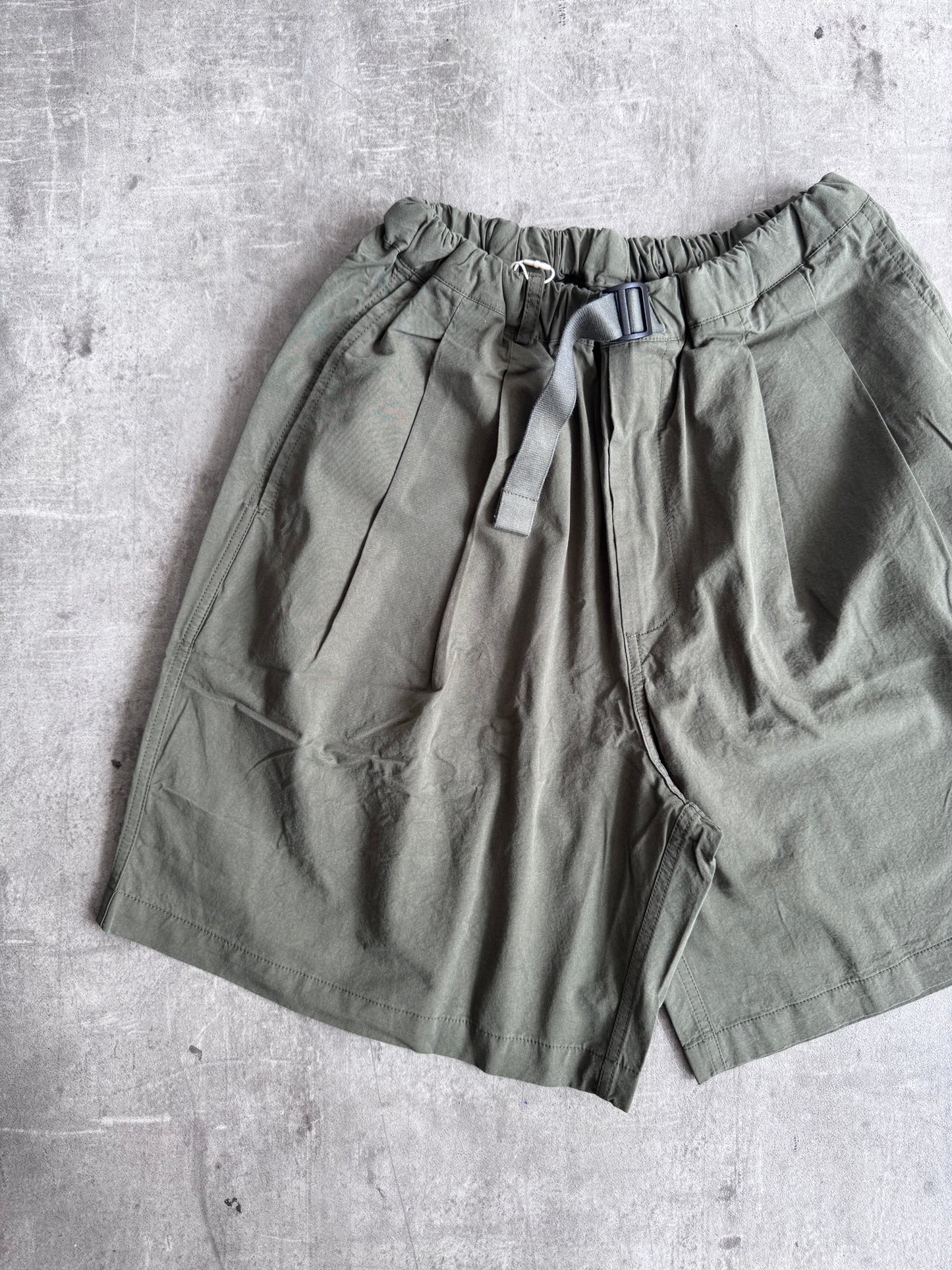 Kappy Korea Two Tuck Pleated Wide Half Pants - Khaki | O/S, Multicoloured