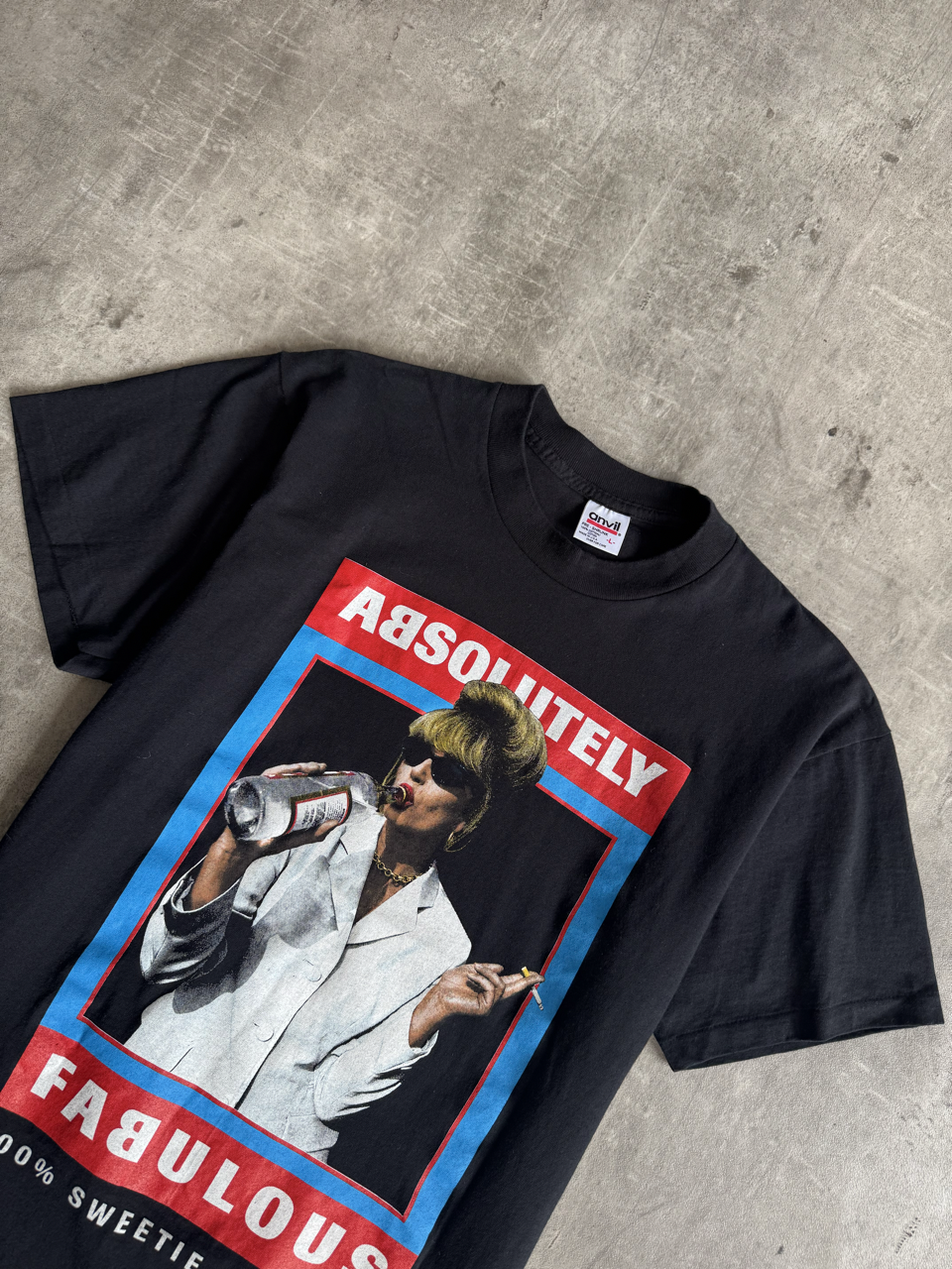 1995 Single Stitch Absolutely Fabulous "100% Sweetie Darling" Patsy Graphic Tee | Large, Multicoloured
