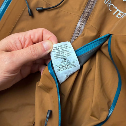 Arc'teryx Beta LT Hybrid Goretex Shell Jacket (M)