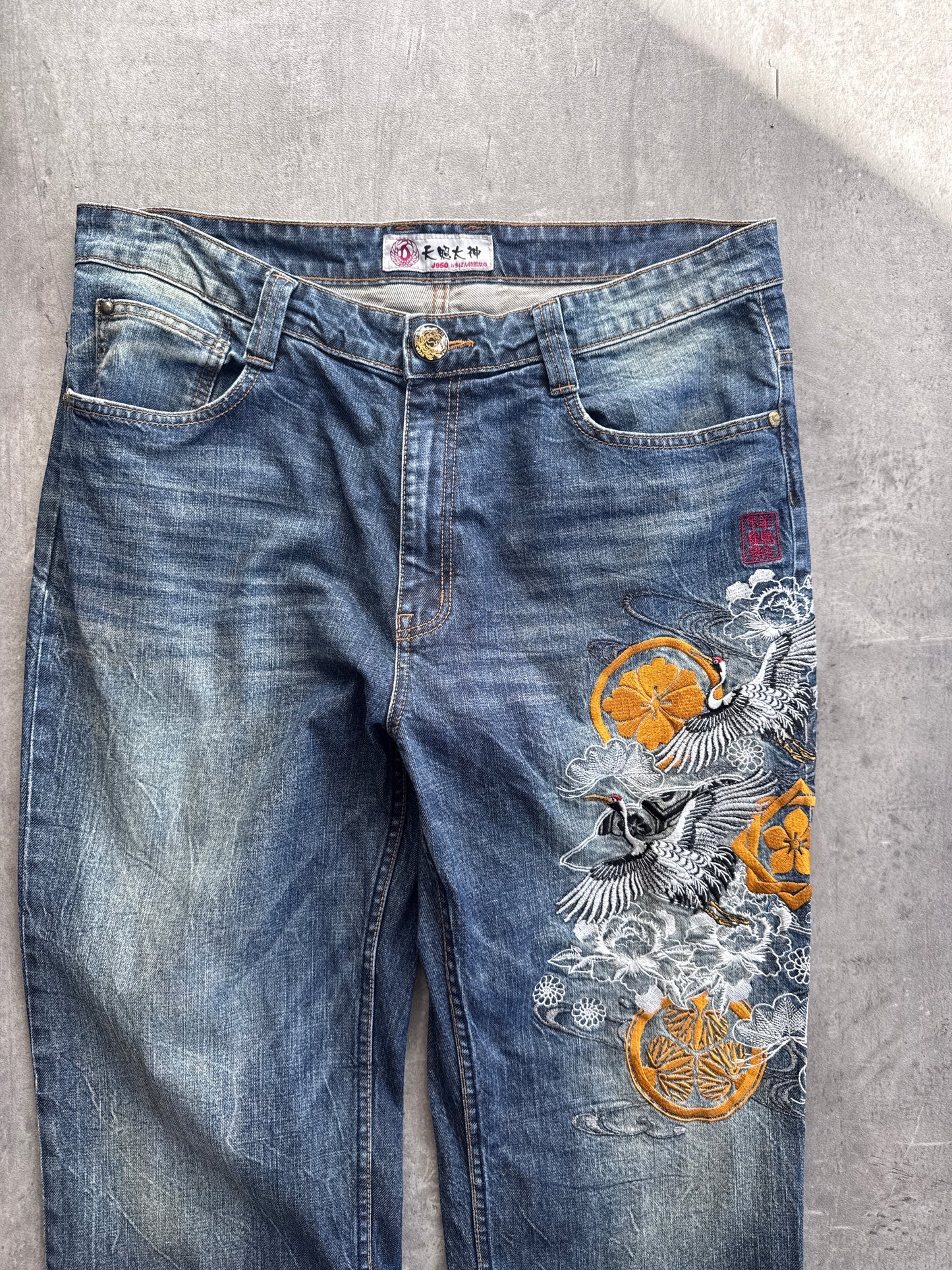 Vintage J950 Crane Embroidered Jeans