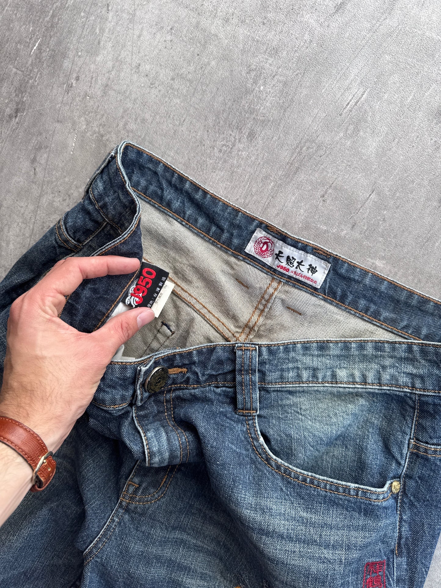 Vintage J950 Crane Embroidered Jeans