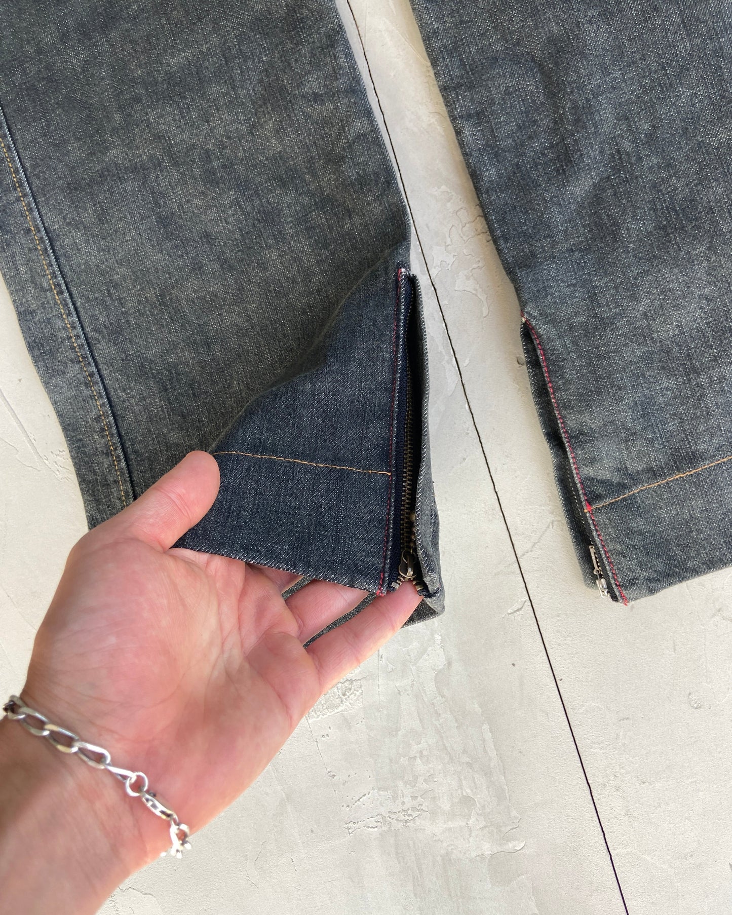 KATHARINE HAMNETT 90'S STRAIGHT LEG JEANS - W31"