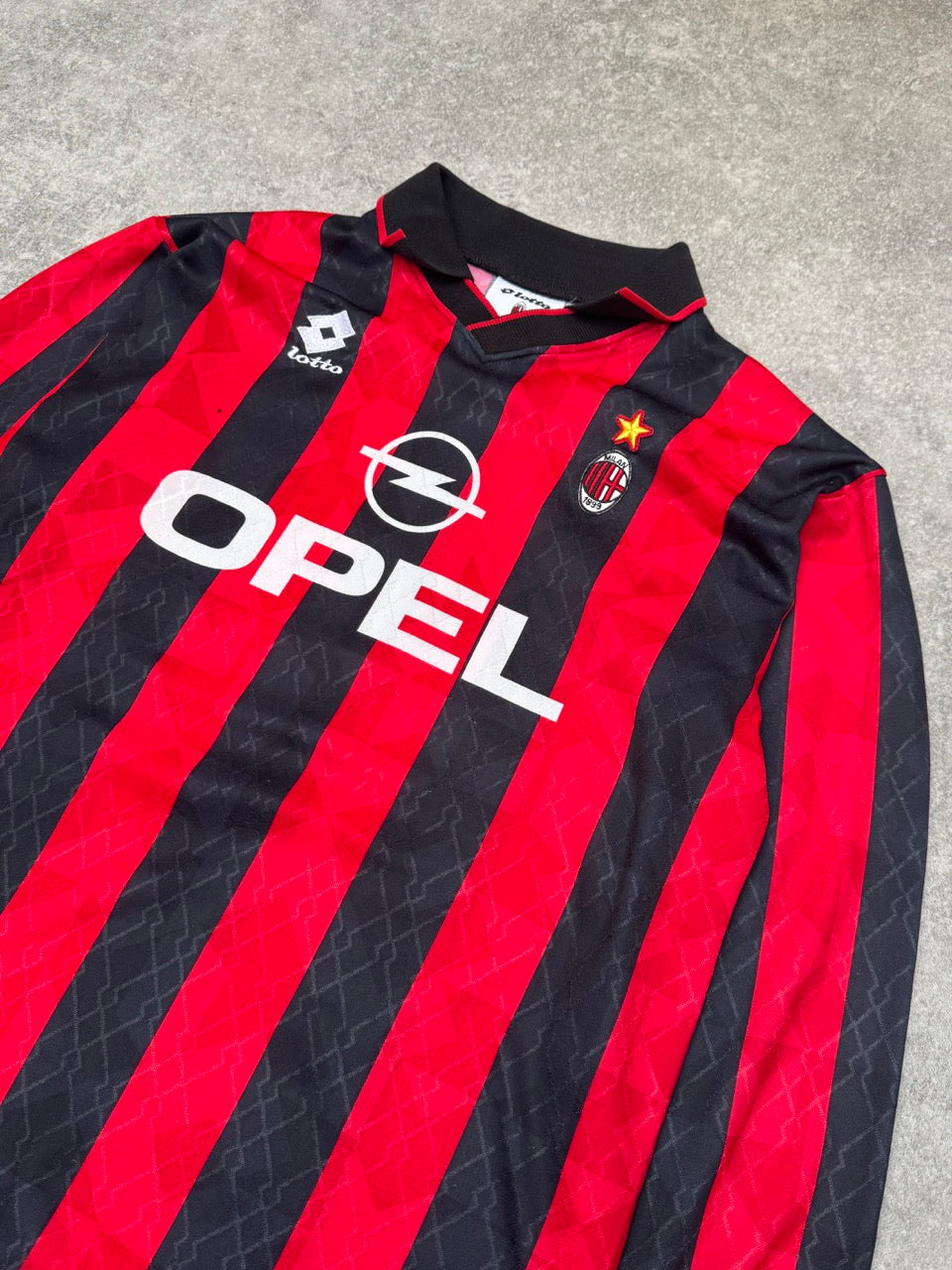 1995/96 AC Milan Home '18 ' Baggio Long Sleeve Football Shirt