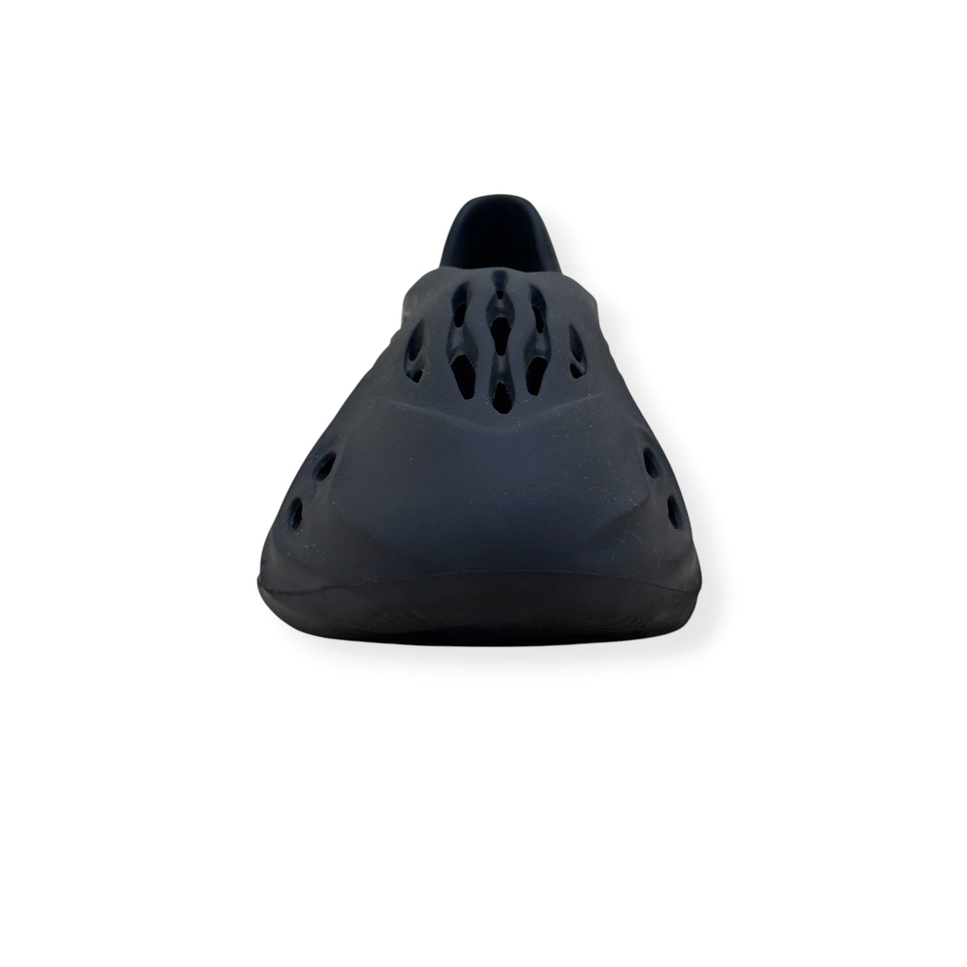 YEEZY FOAM RNR ONYX UK11 | UK 11, TBD