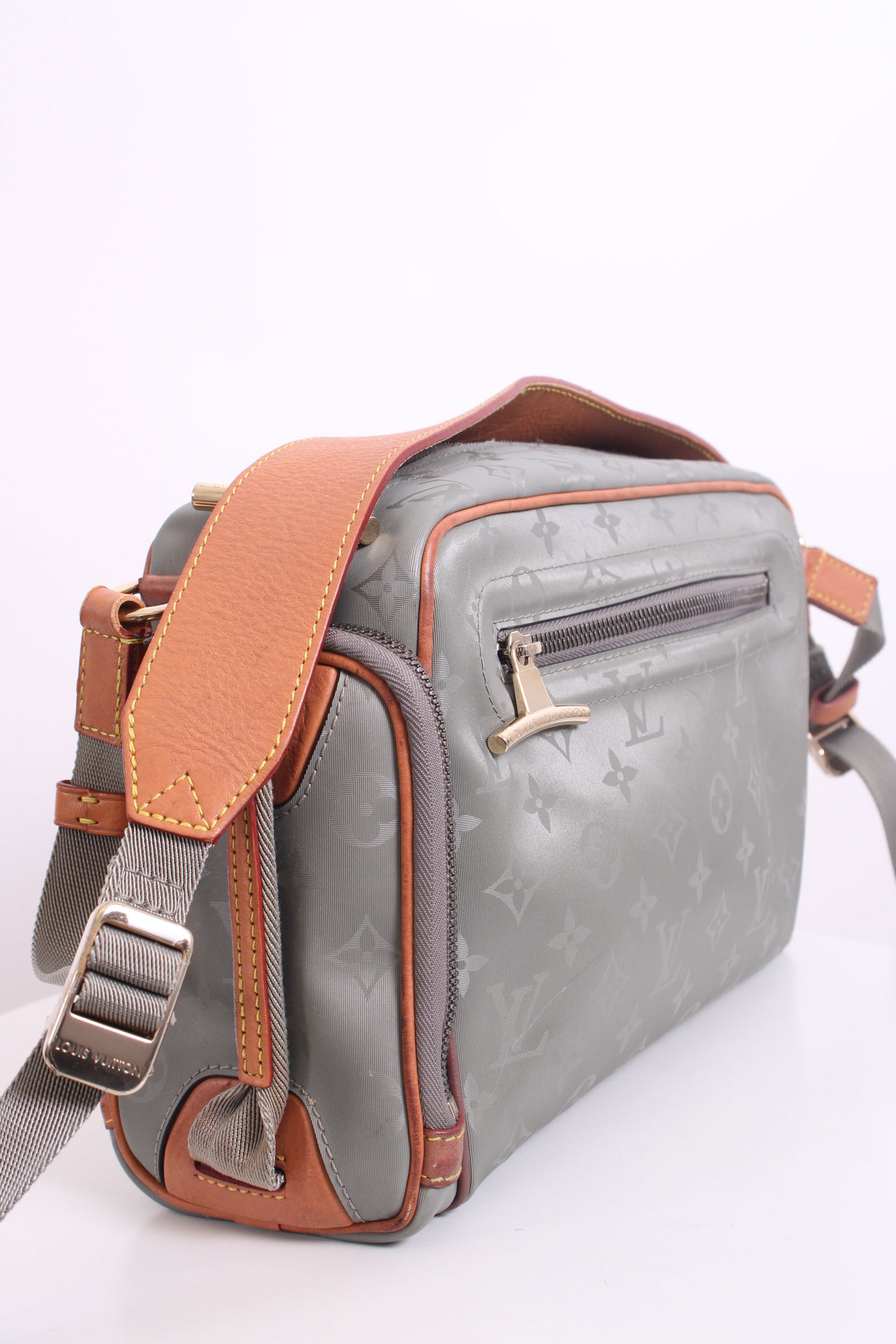 Louis Vuitton Crossbody Bag Grey | O/S, Multicoloured