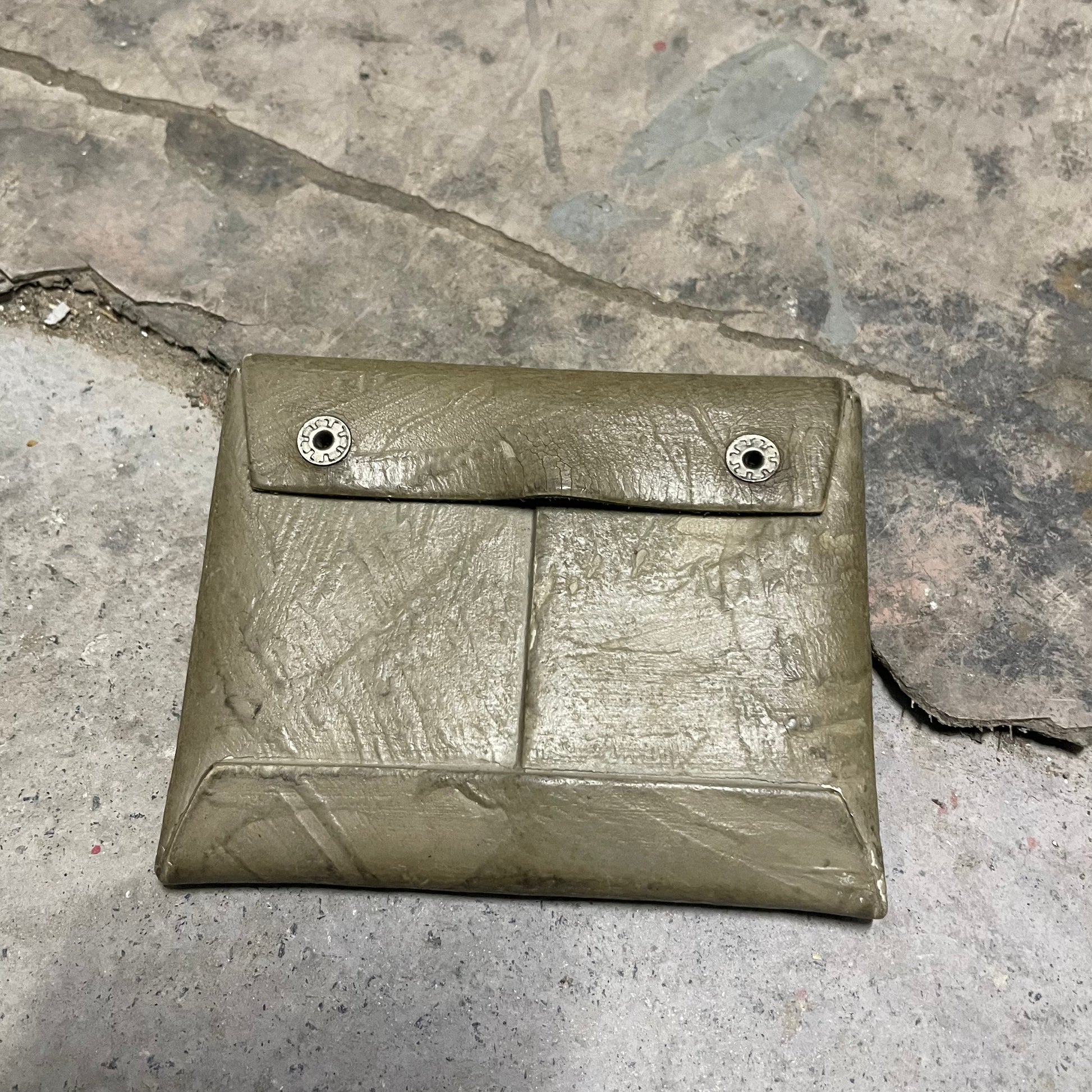 https://cdn.shopify.com/s/files/1/0909/3598/4473/files/IMG_5778.heic?v=1735323243