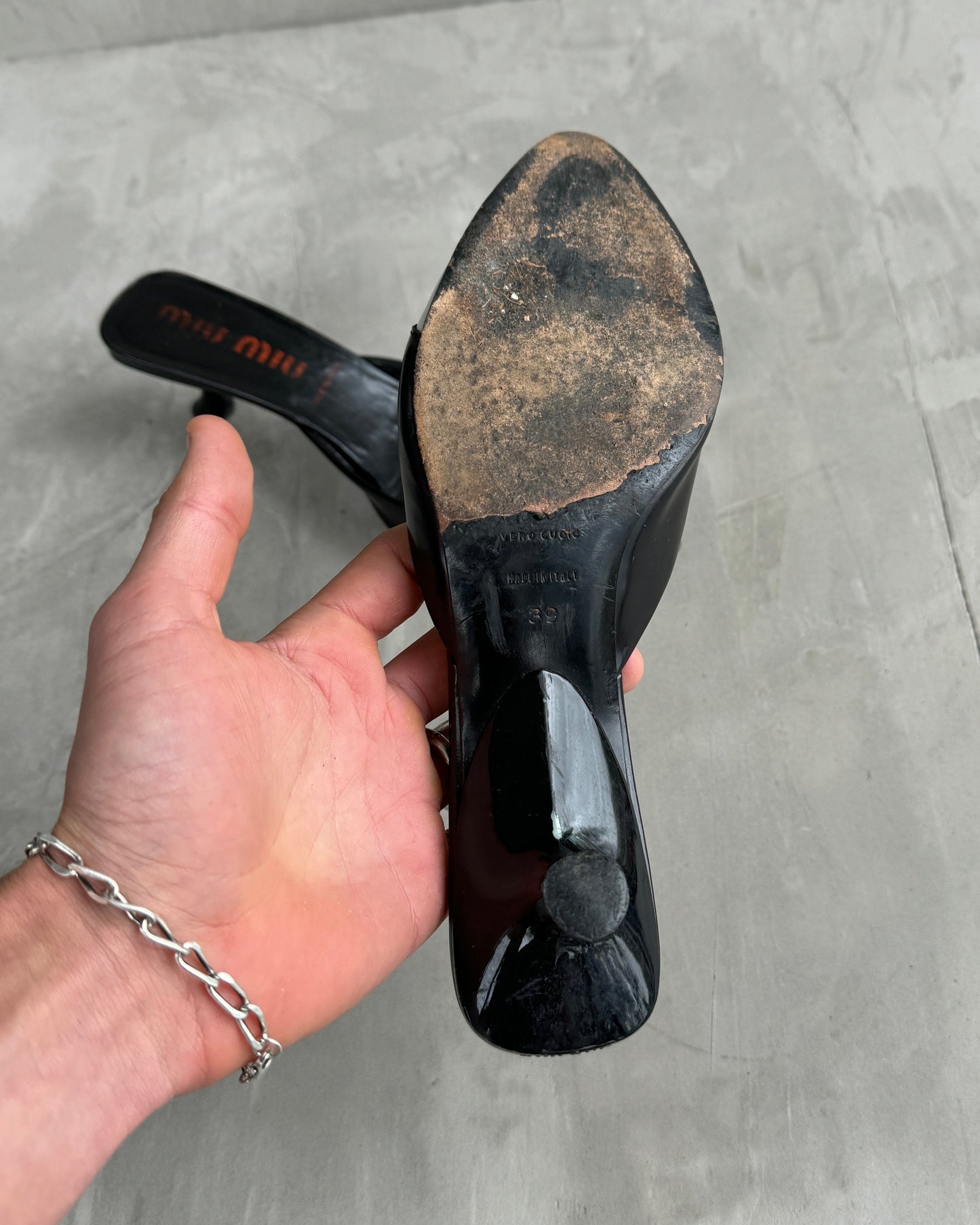 MIU MIU 90'S BONDAGE LEATHER & CHROME KITTEN HEEL MULES - EU 39 / UK 6 | UK 6, Black