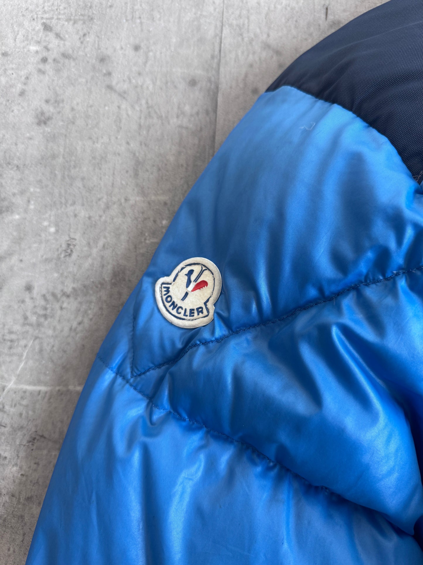 Moncler Shoulder Panelled Two Tone Puffer Down Jacket