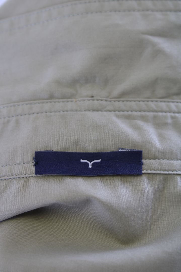 Larusmiani Milano Shirt Khaki 40 | O/S, Black