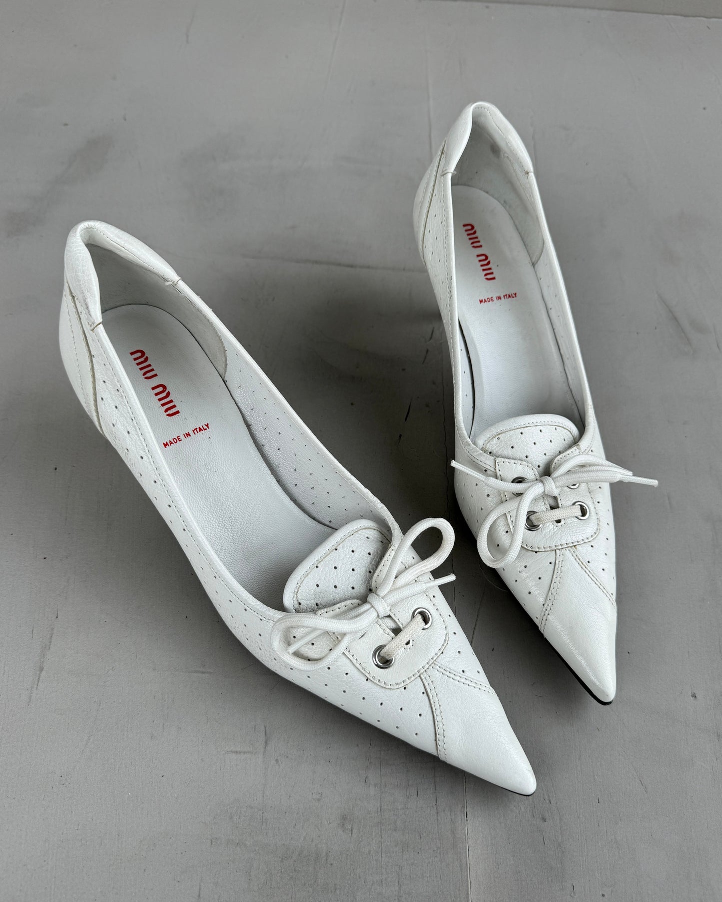 MIU MIU 2000'S SPORTY LEATHER LACE UP KITTEN HEELS - EU 39.5 | UK 6.5, White