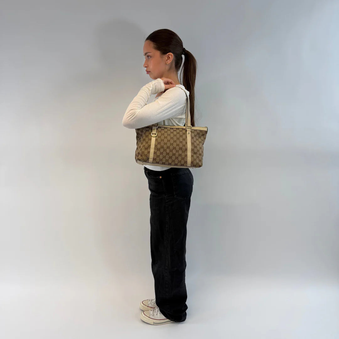 https://cdn.shopify.com/s/files/1/0564/9376/8855/files/IMG_6673.webp?v=1778676786
