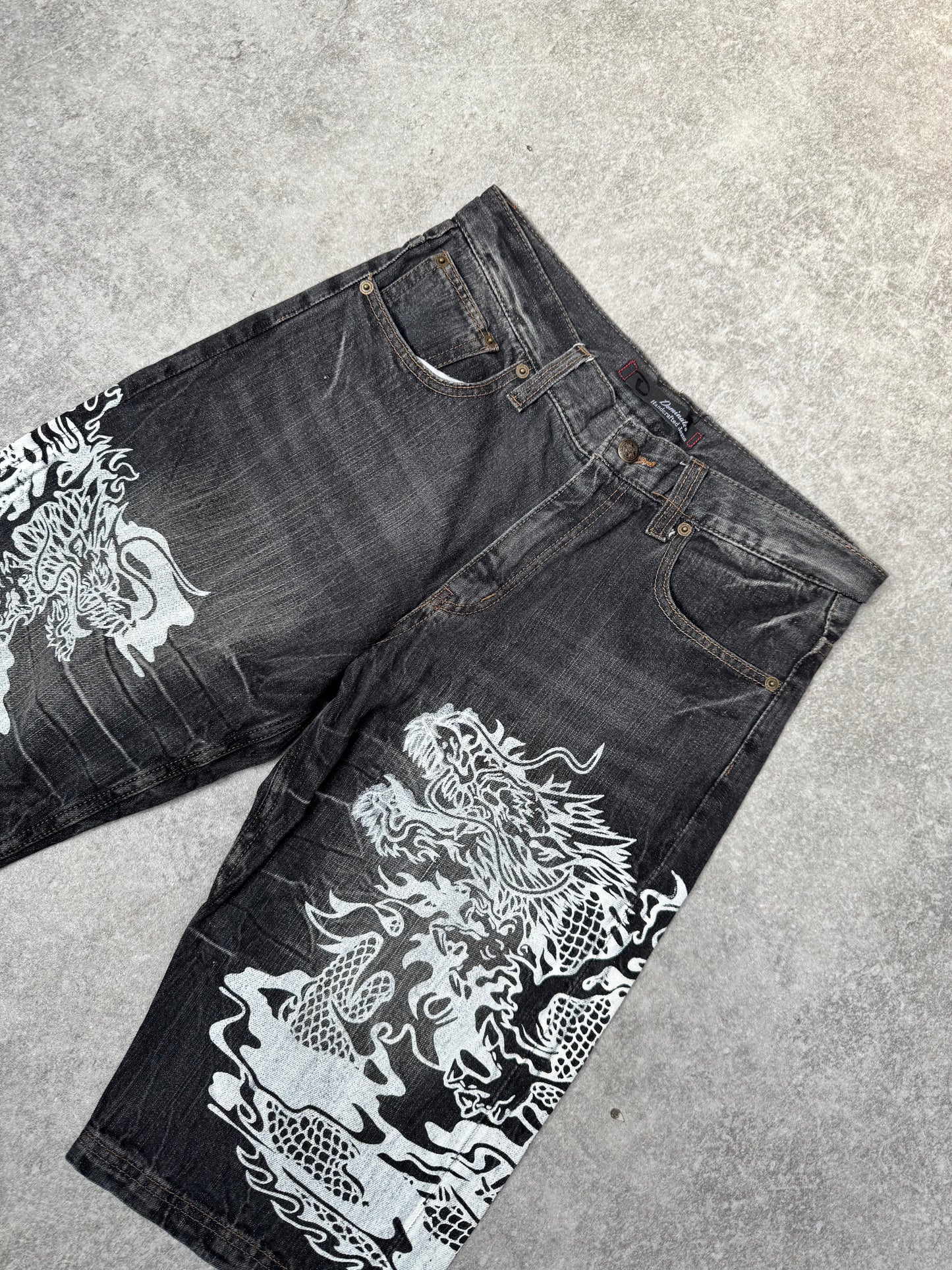 Dominate Dragon Graphic Black Jorts