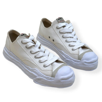 MAISON MIHARA YASUHIRO PETERSON LOW-TOP SNEAKER WHITE 45 / UK11 | UK 11, White