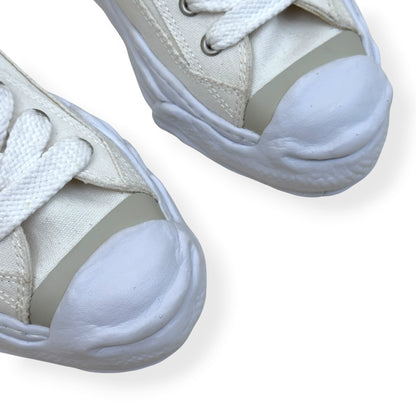 MAISON MIHARA YASUHIRO PETERSON LOW-TOP SNEAKER WHITE 45 / UK11 | UK 11, White