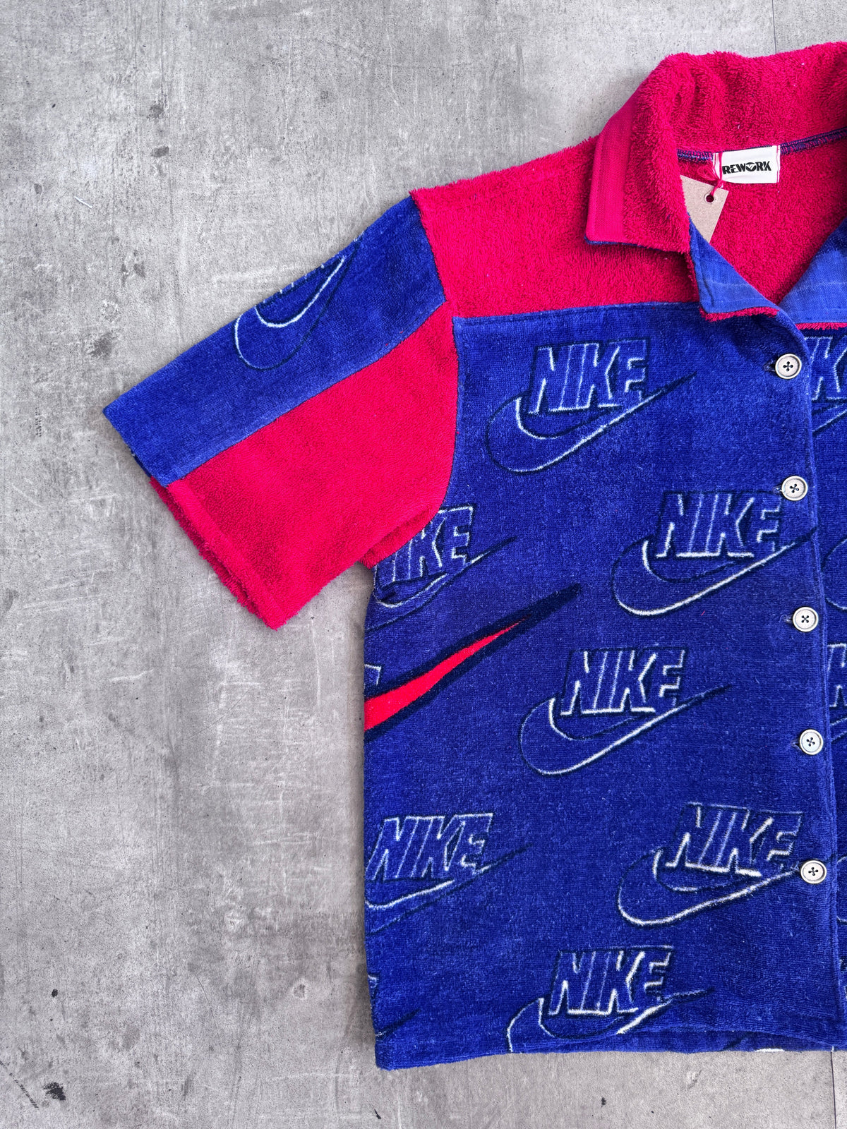 VT Rework: Nike Swoosh Cloth Short Sleeve Shirt | Large, Red and Blue