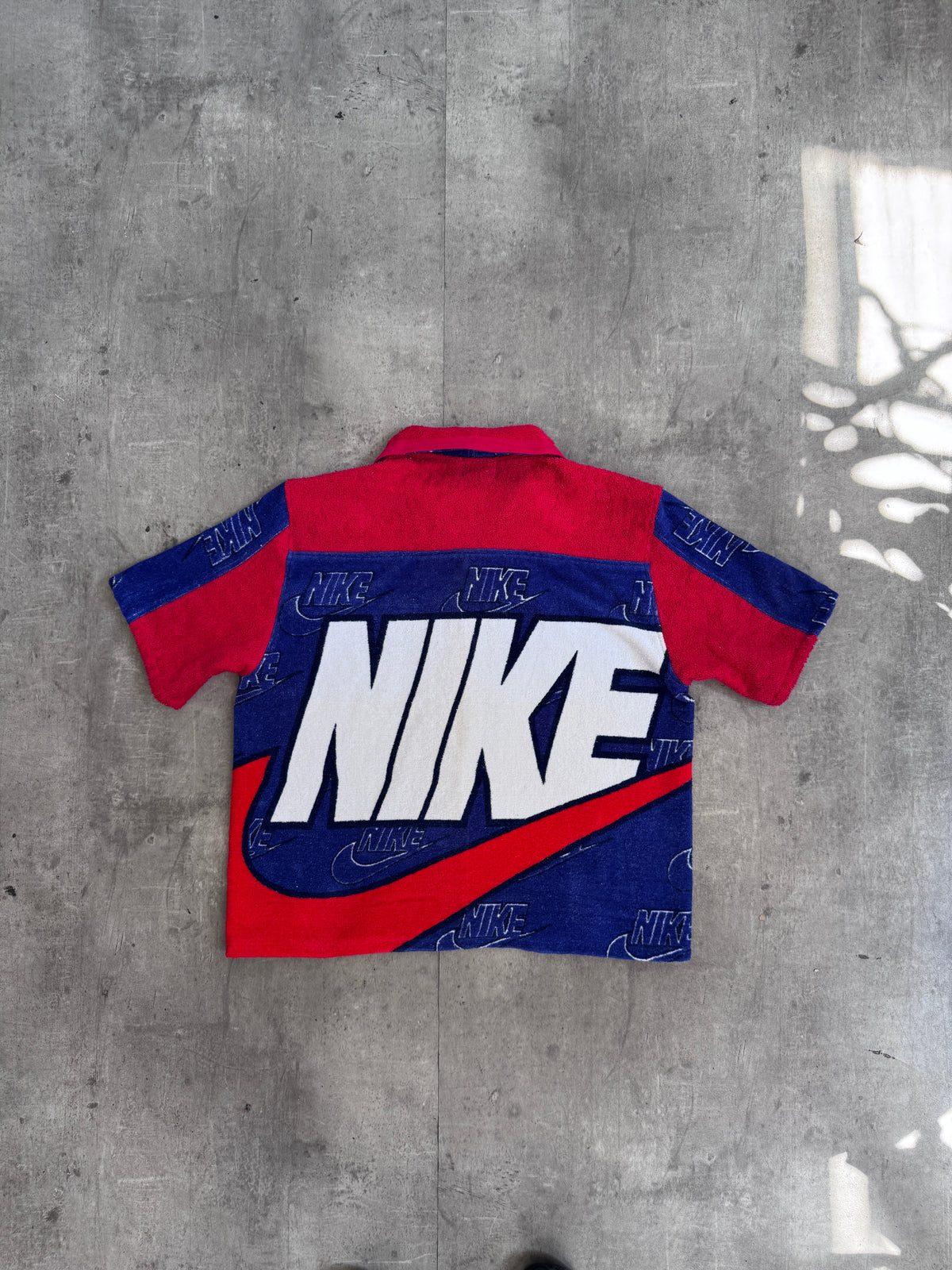VT Rework: Nike Swoosh Cloth Short Sleeve Shirt | Large, Red and Blue