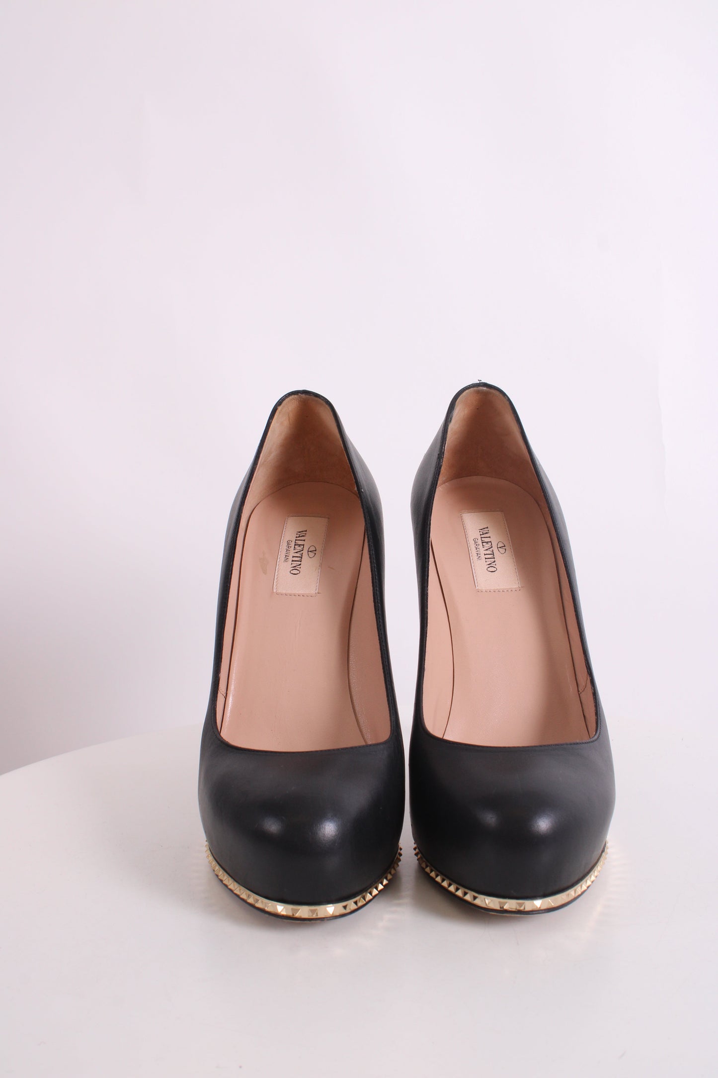 Valentino Shoes Black 38.5 | O/S, Black