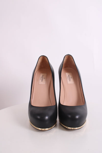 Valentino Shoes Black 38.5 | O/S, Black