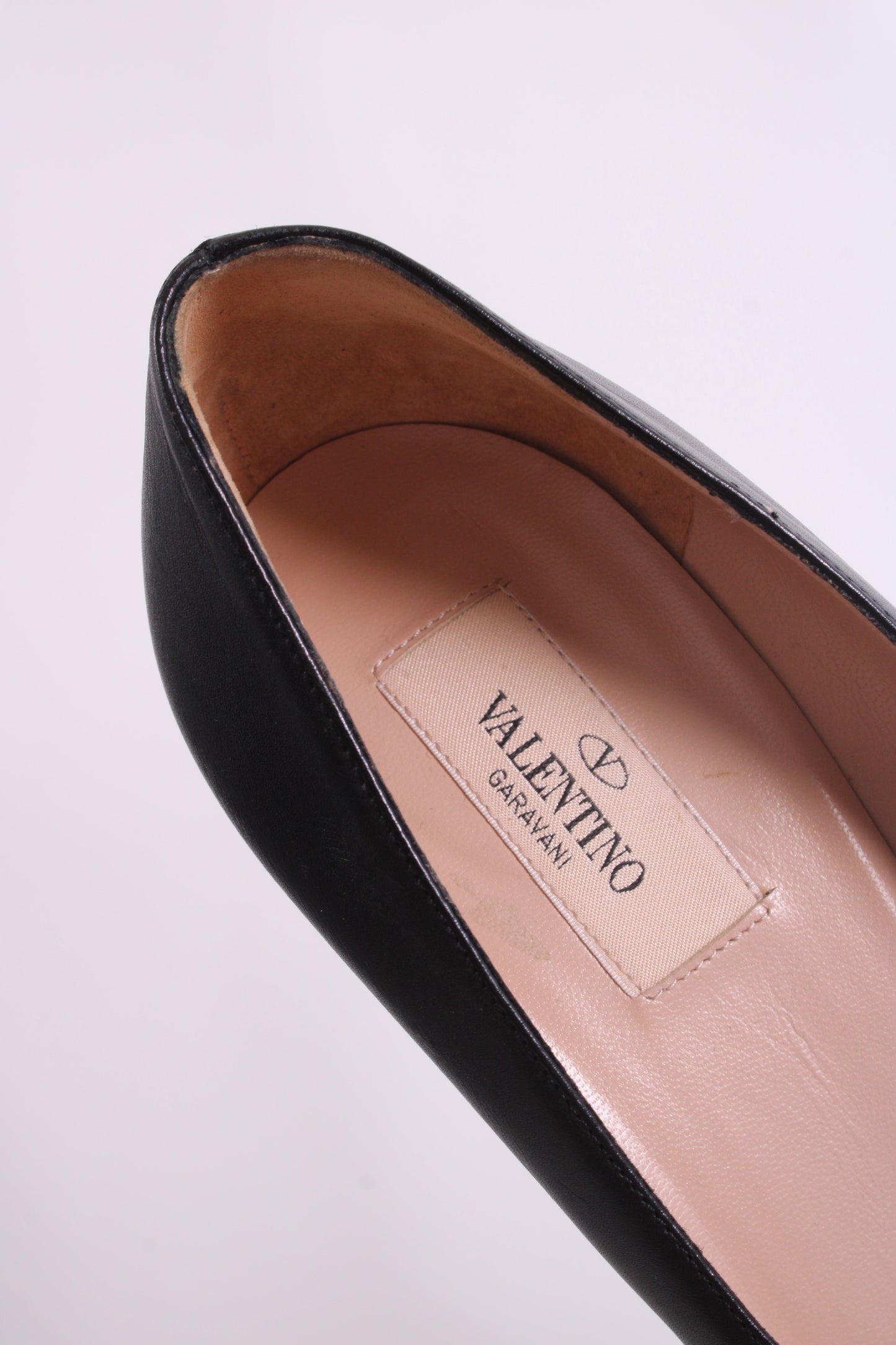 Valentino Shoes Black 38.5 | O/S, Black
