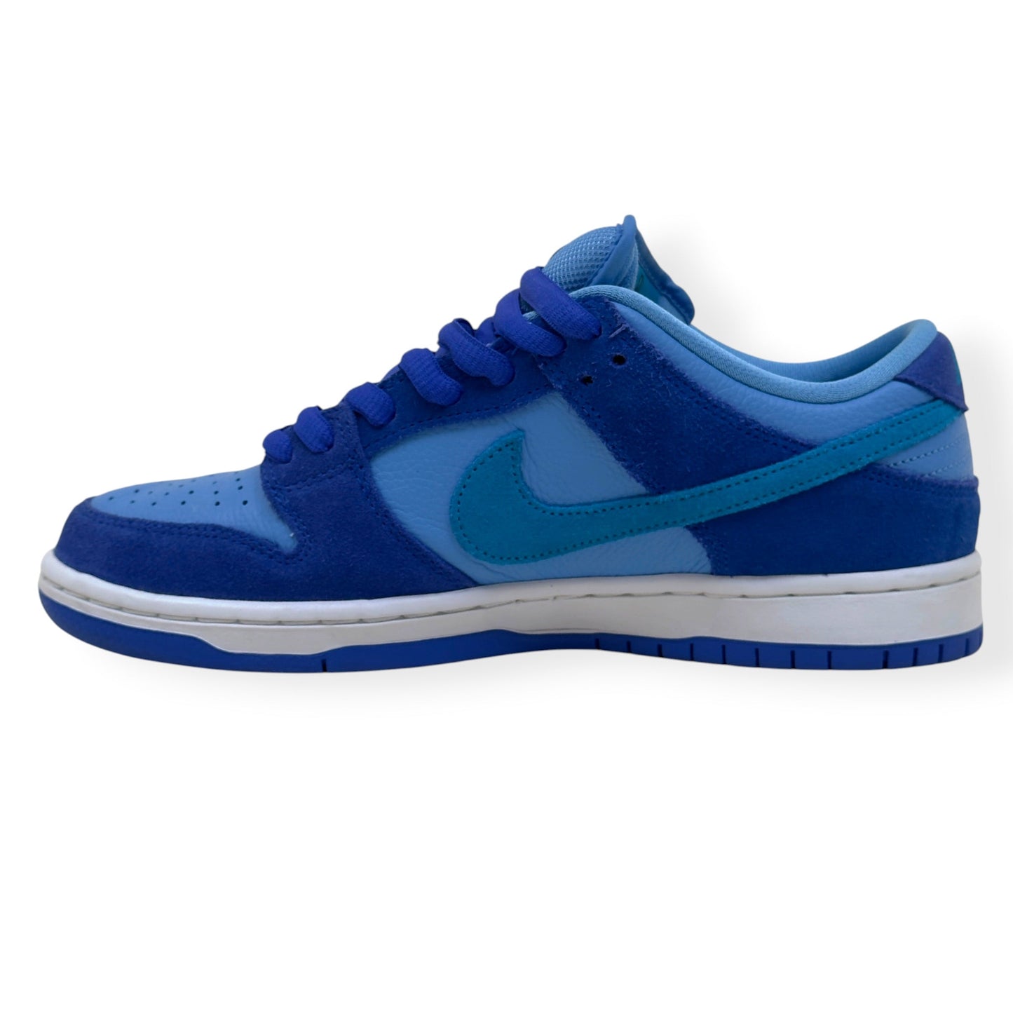 NIKE SB DUNK LOW TOP SNEAKER ‘BLUE RASPBERRY’ UK7 | UK 7, Blue