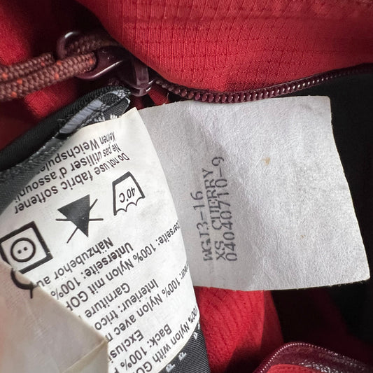 Womens Vintage Arc'teryx Alpha SV (XS) | XS, Red