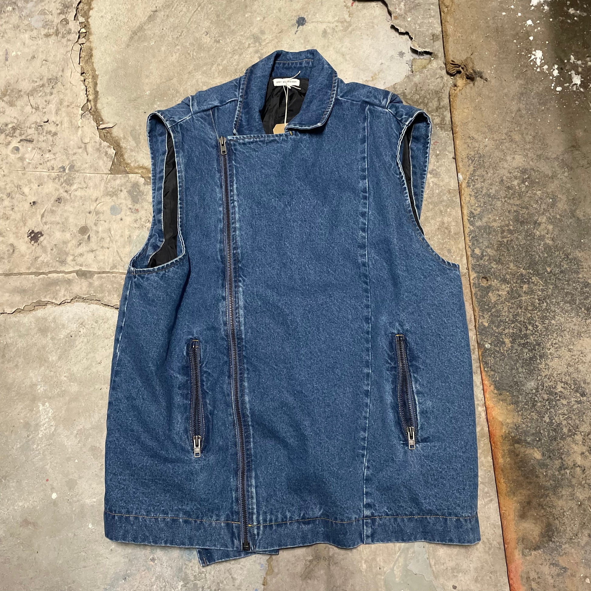 https://cdn.shopify.com/s/files/1/0909/3598/4473/files/IMG_7139.heic?v=1735843813