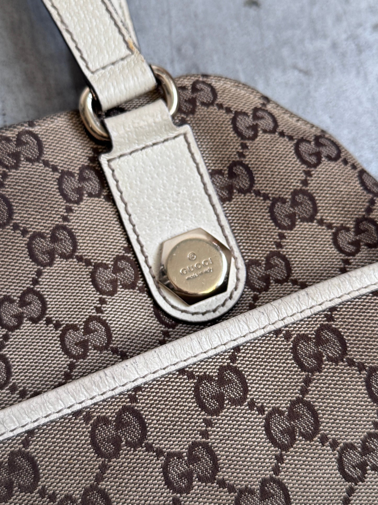 Gucci GG Canvas Charmy Shoulder Bag (168288)