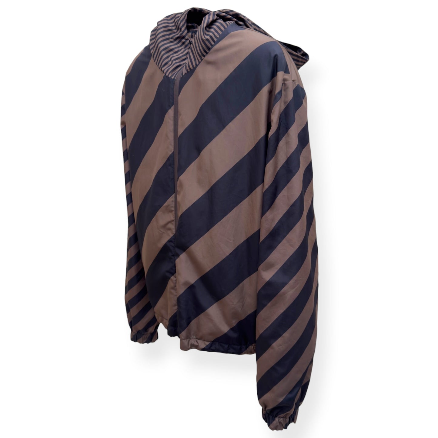 FENDI REVERSIBLE LOGO-PRINT SHELL WINDBREAKER JACKET BROWN 50 / M | Medium, Brown
