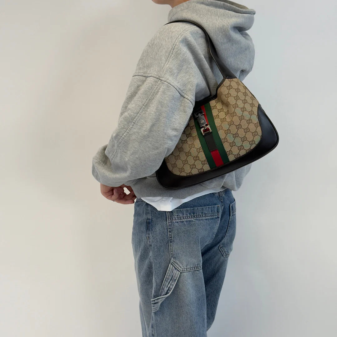https://cdn.shopify.com/s/files/1/0564/9376/8855/files/IMG_7827_e9d1107c-dfb6-42f6-b882-da6f41185fae.webp?v=1779290407