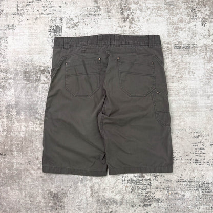 Arc'teryx Bastion Cargo Shorts (W34)