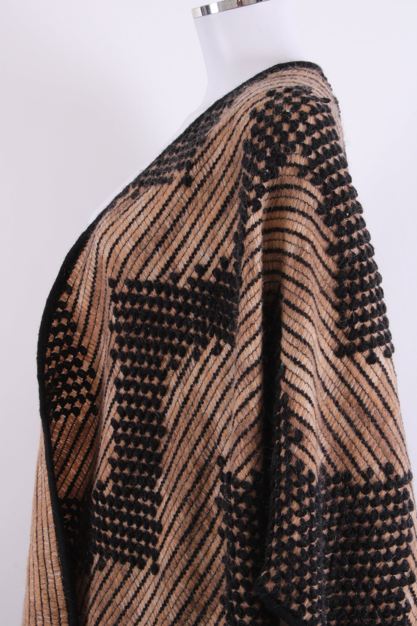 Missoni Poncho knitted brown/black patterend One Size | O/S, Black