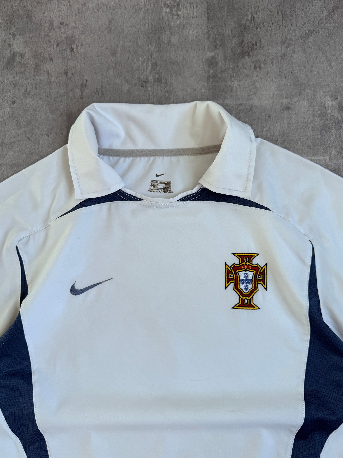 2002/04 Portugal Away Nike Football Shirt