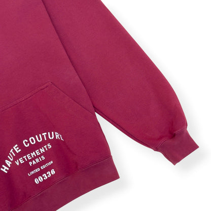 VETEMENTS OVERSIZED LOGO PRINT HOODIE BURGUNDY M | Medium, Burgundy