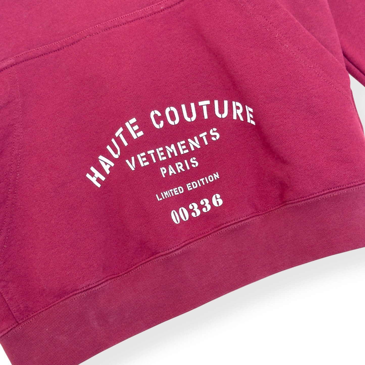 VETEMENTS OVERSIZED LOGO PRINT HOODIE BURGUNDY M | Medium, Burgundy