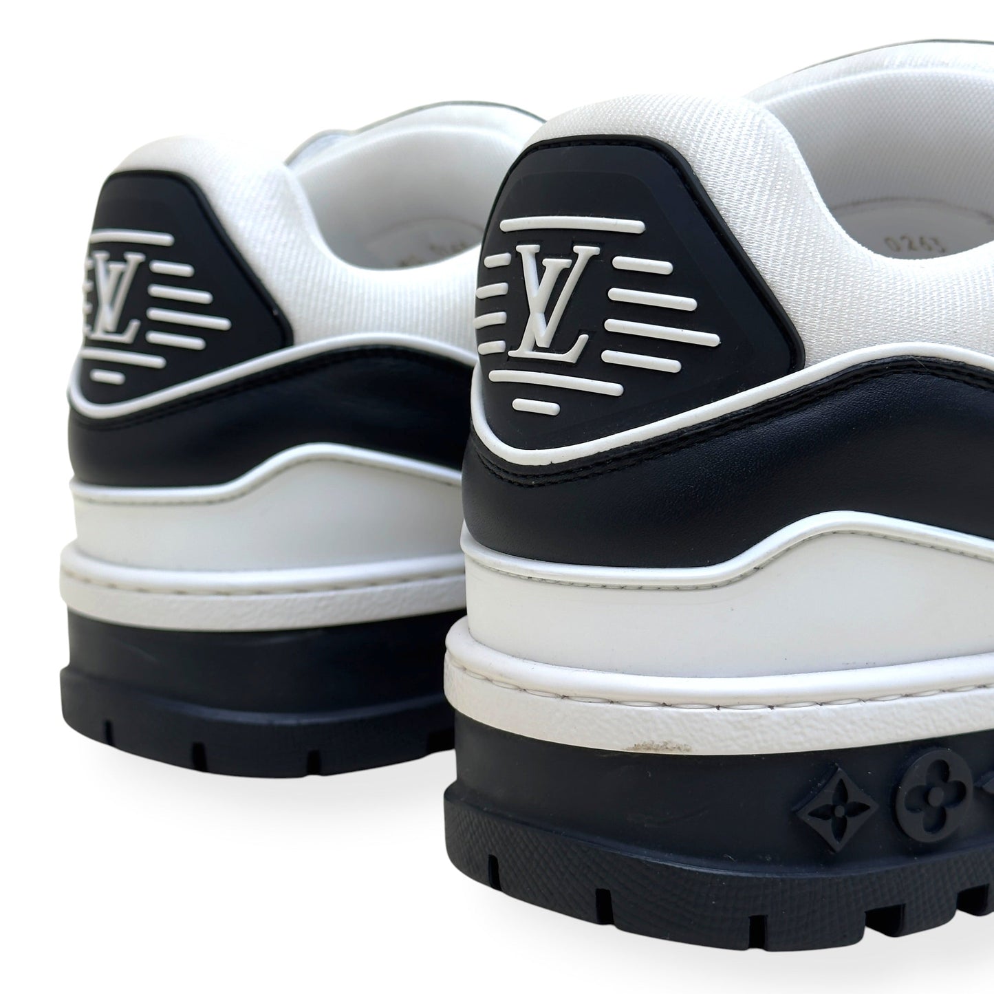 LOUIS VUITTON MAXI LV TRAINER SNEAKER BLACK / WHITE UK9.5 | UK 9.5, Black