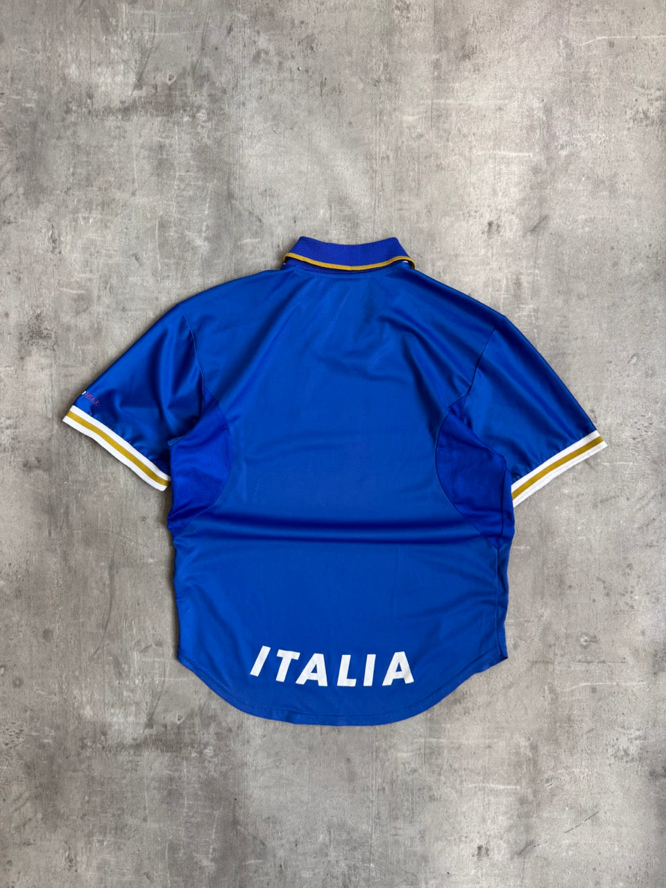 1996/97 Italy x Nike Home Football Shirt