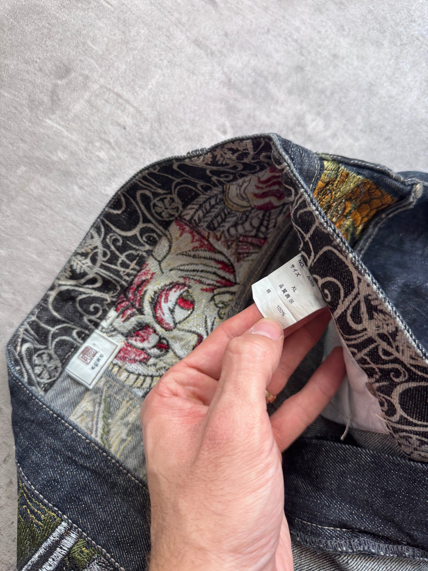 GUMU Dragon Embroidered Dark Wash Jeans