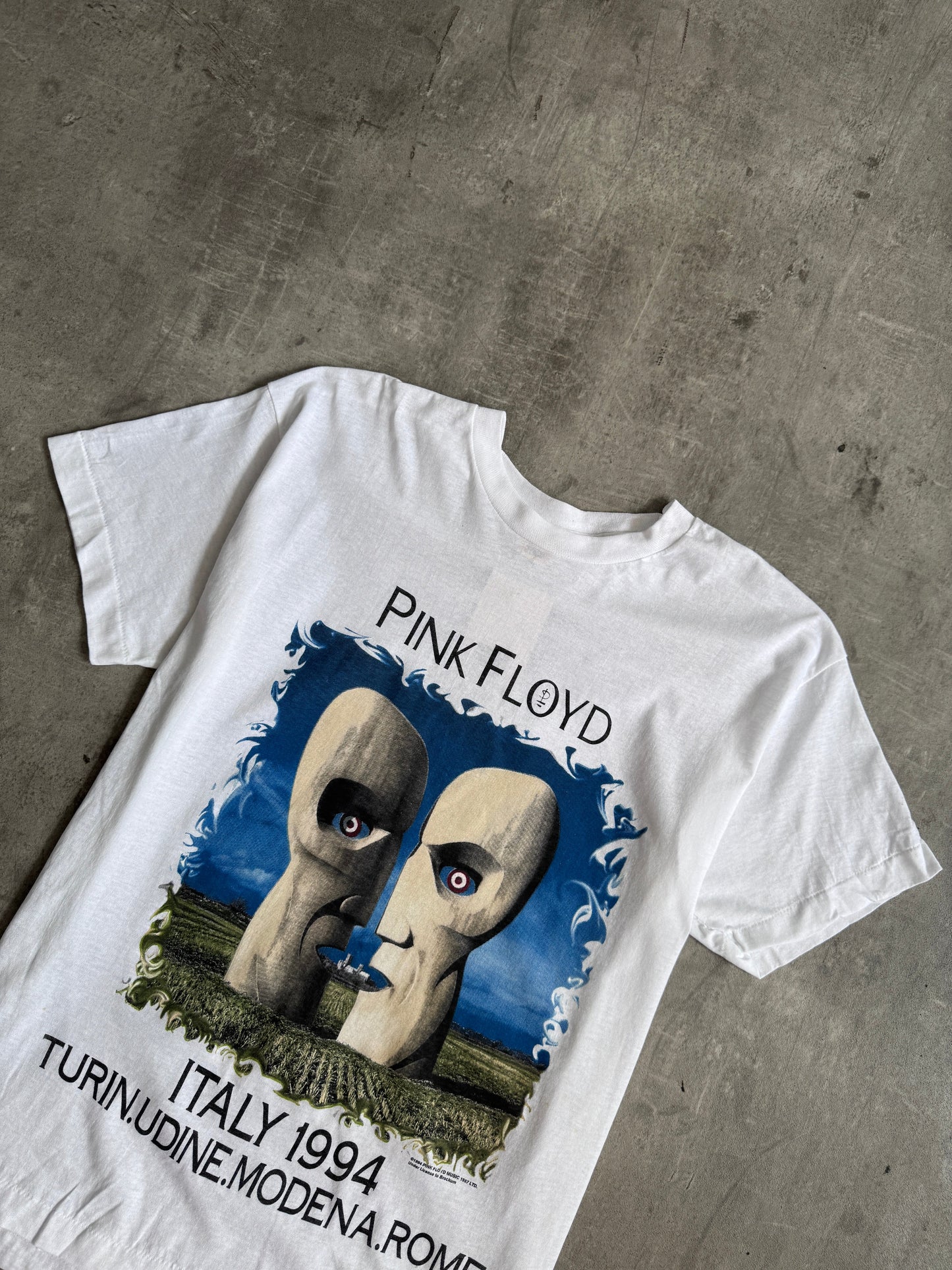 1994 Single Stitch Pink Floyd "The Division Bell" Europe Tour Promo Graphic Tee | Extra Large, Multicoloured