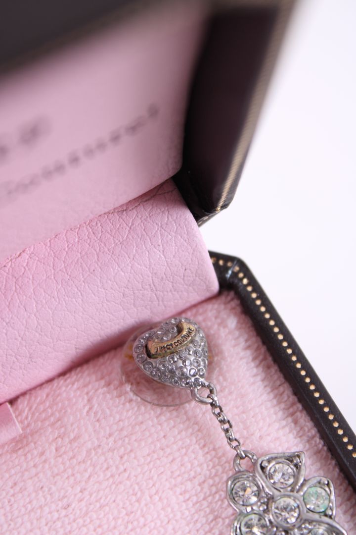https://cdn.shopify.com/s/files/1/0770/3278/4192/files/IMG_8365_c706f1a5-da2a-4dd0-ac6f-87b21bff5b66.jpg?v=1778667407