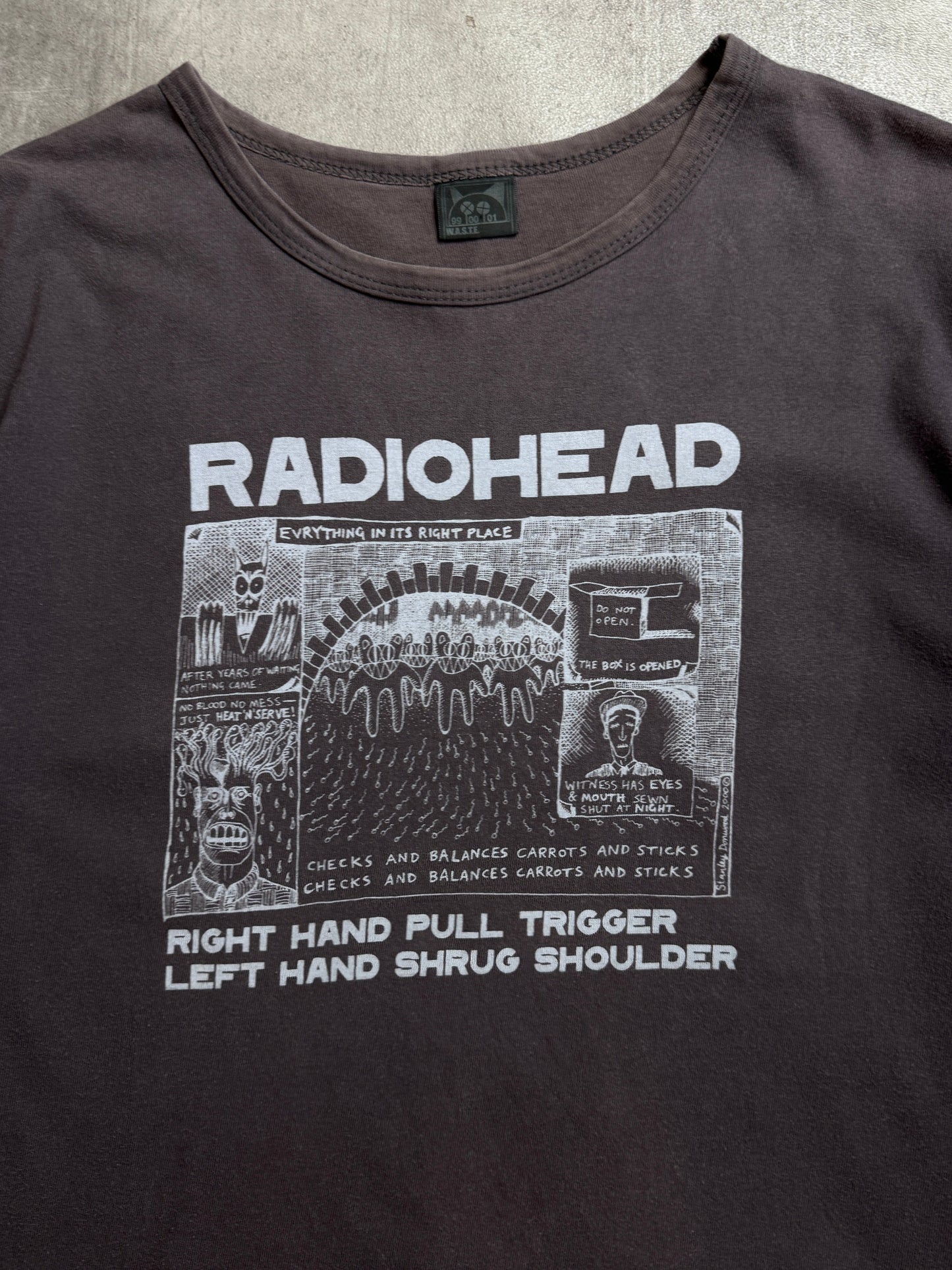 2001 Radiohead W.A.S.T.E "Amnesiac" Washed Brown Graphic Tee