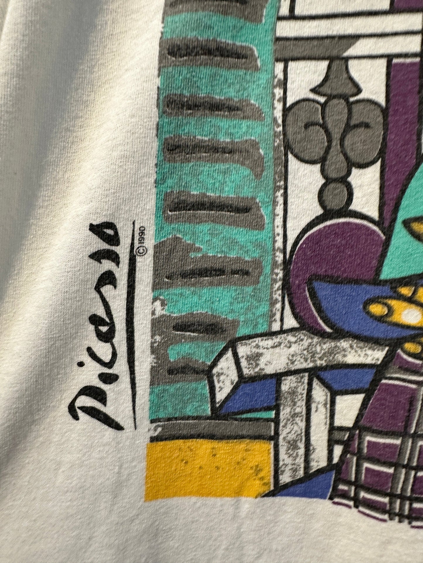 1990 Picasso Femme Assise Devant La Fenetre T-Shirt - XL | X-Large, Red