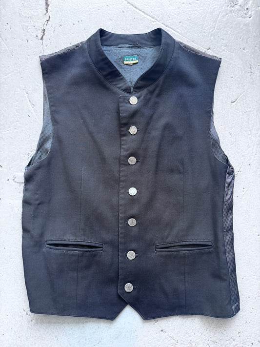 https://cdn.shopify.com/s/files/1/0909/3598/4473/files/IMG_8874.jpg?v=1779641471