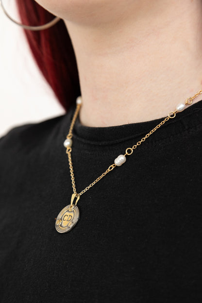 VT Rework : Christian Dior Circular Gold Chain Cream Curated Pearl Necklace