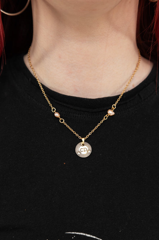 VT Rework : Christian Dior Circular Gold Chain Cream 2 Curated Pearl Necklace