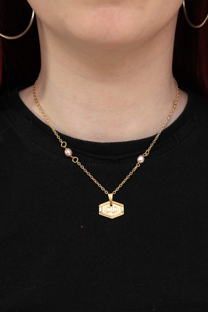 VT Rework : Christian Dior Hexagonal Gold Chain Pink Curated Pearl Necklace