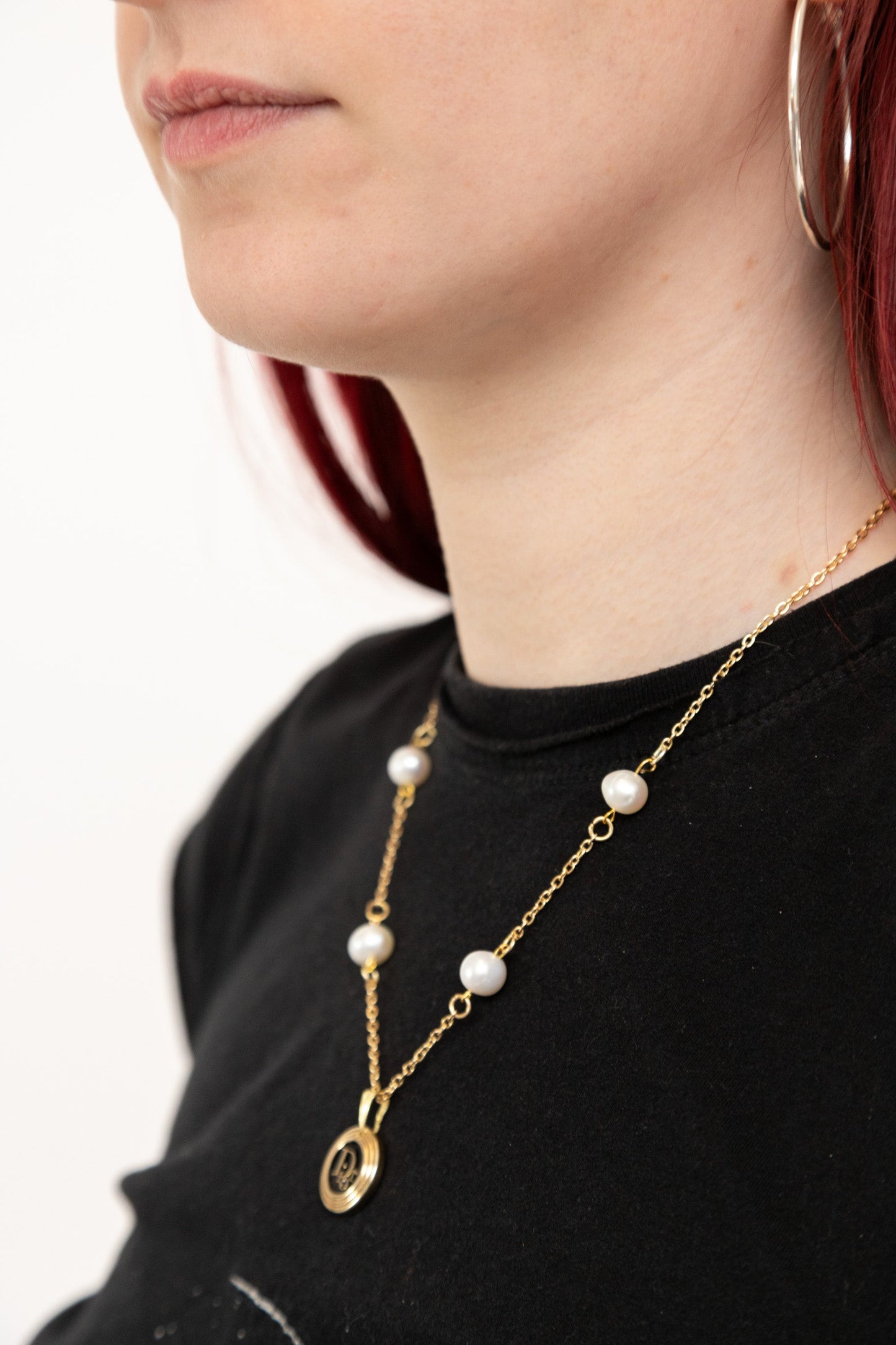 VT Rework : Dior Circlular Gold Chain Cream Curated Pearl Necklace