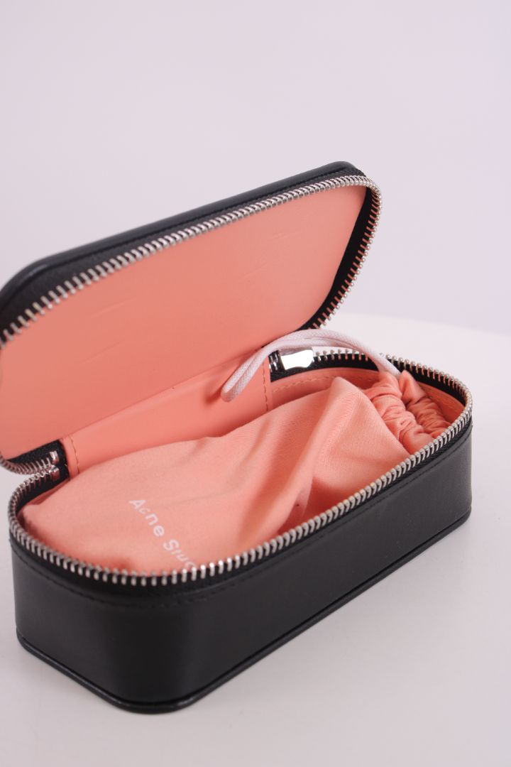 https://cdn.shopify.com/s/files/1/0770/3278/4192/files/IMG_9225_106415b7-95c9-4c49-b47e-81edd3b4898f.jpg?v=1779202890